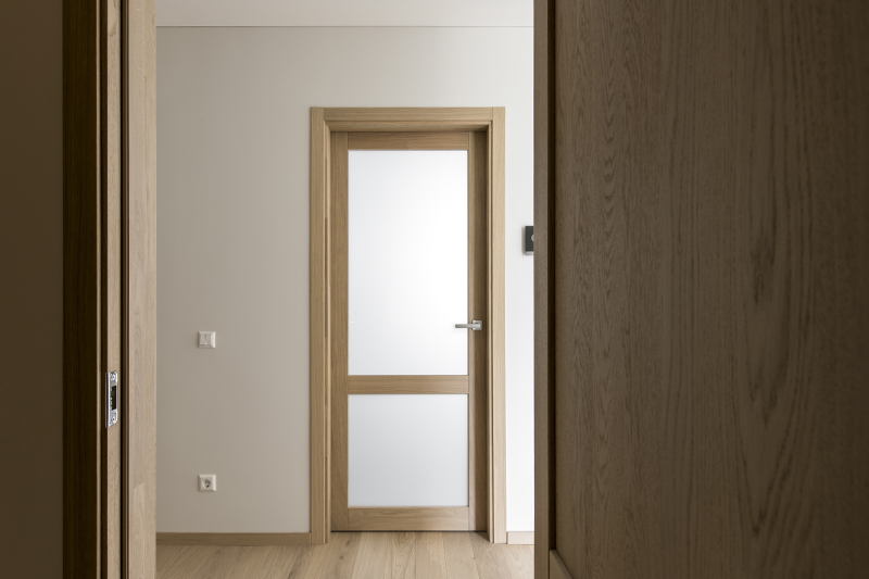 Solid oak wood door