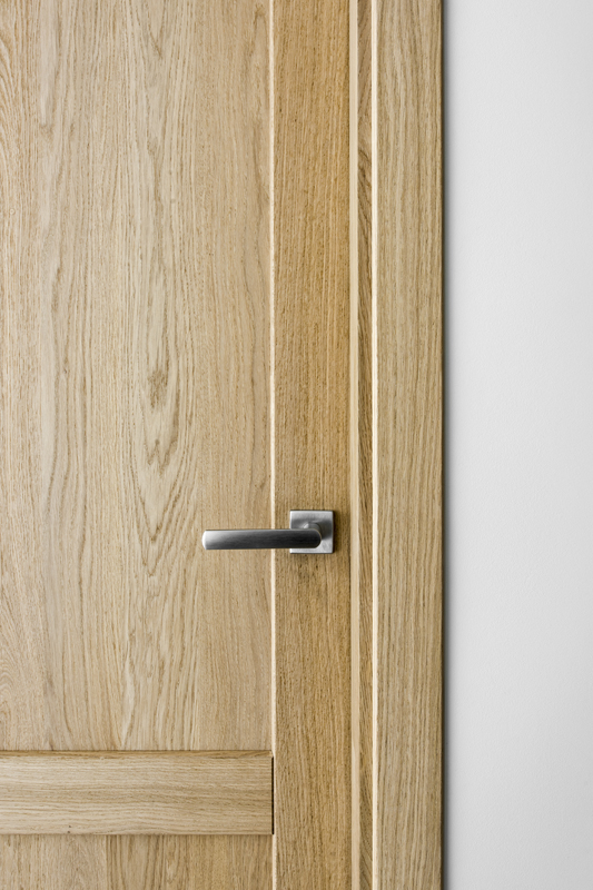 Solid oak wood door