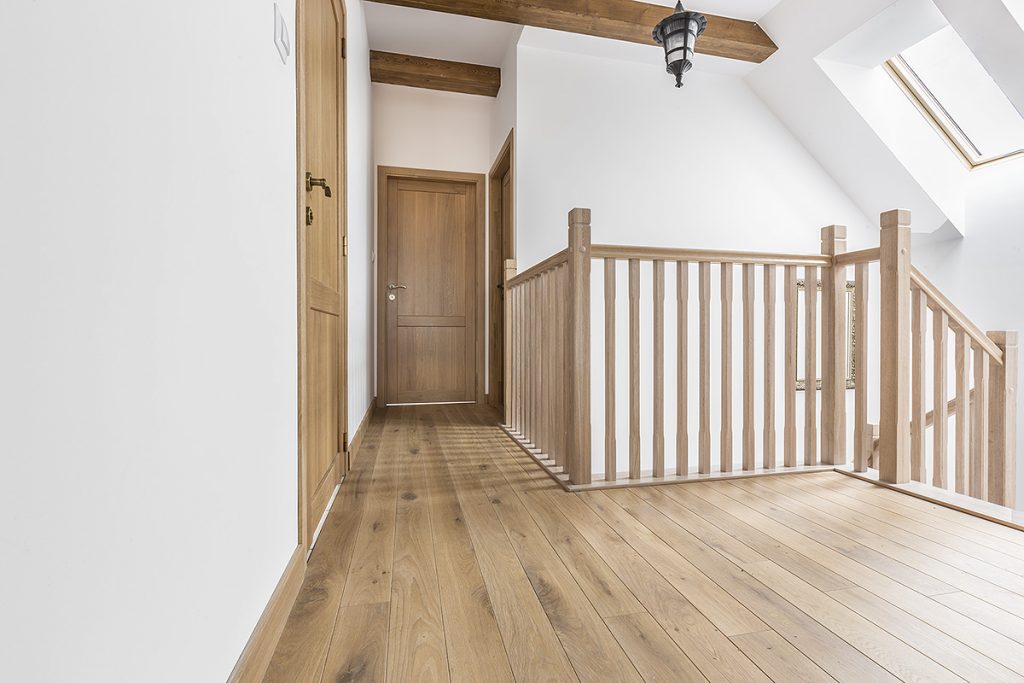 Solid oak wood stairs (Poland)